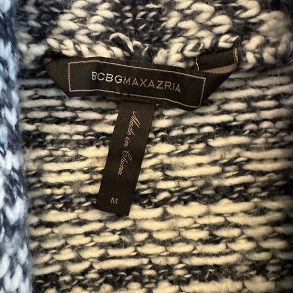 BCBG MazAzaria long sweater.  Sz M - Picture 3 of 5